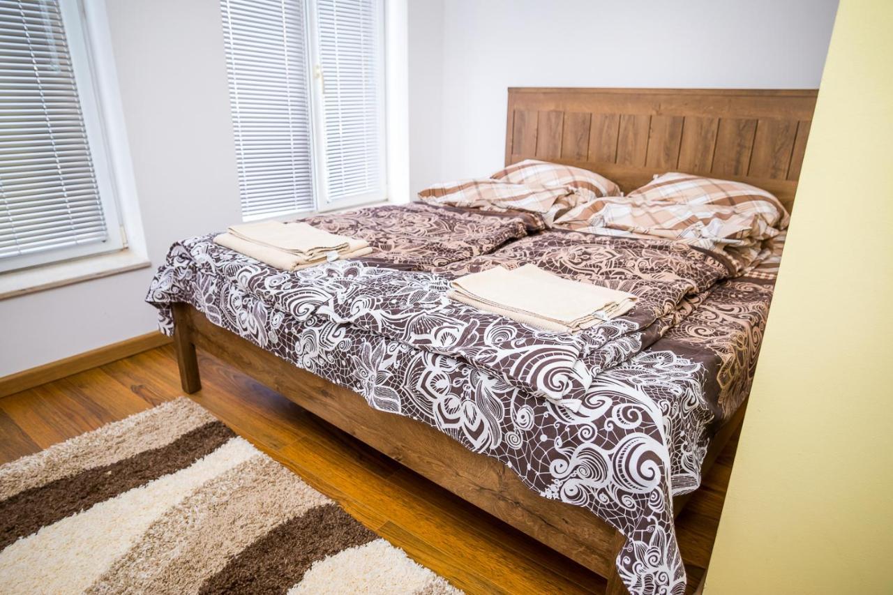 Old City Square Apartment Lovech Esterno foto
