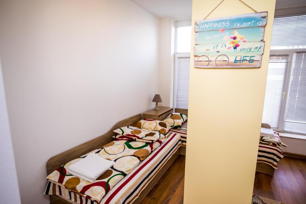 Old City Square Apartment Lovech Esterno foto