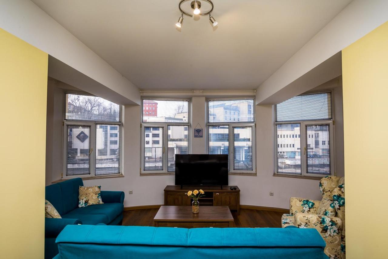 Old City Square Apartment Lovech Esterno foto