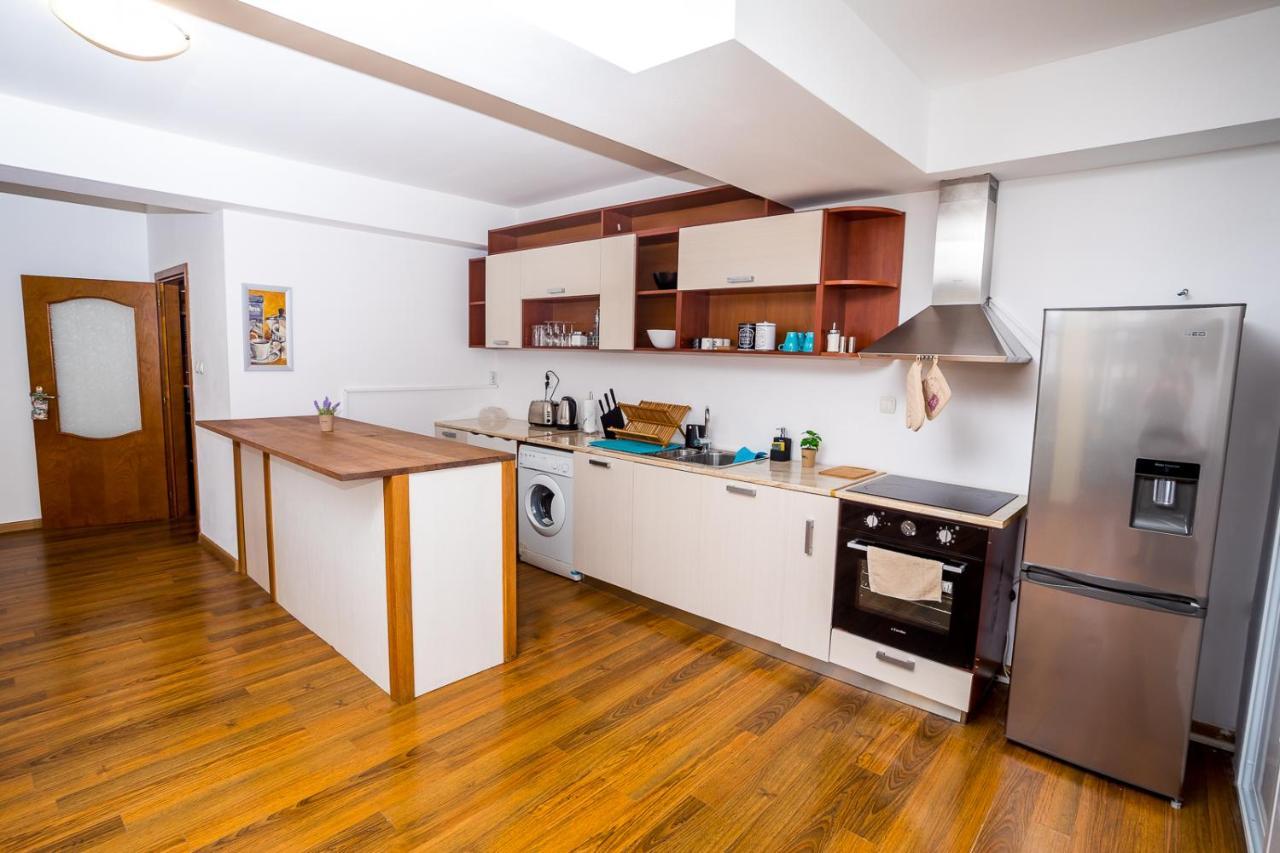 Old City Square Apartment Lovech Esterno foto