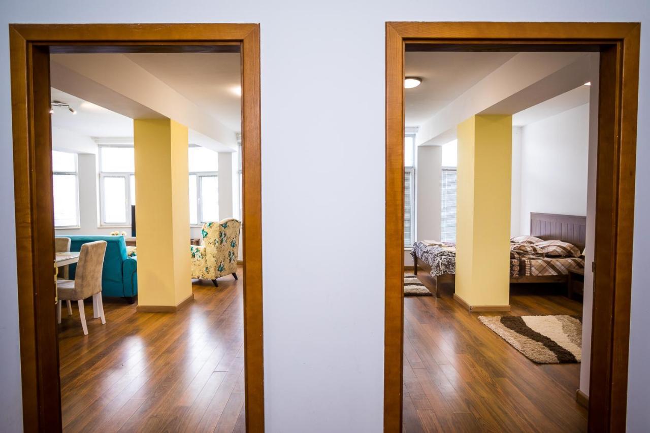 Old City Square Apartment Lovech Esterno foto